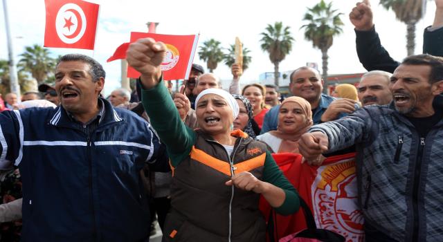 تداعيات الإضرابات على الواقع الاقتصادي في تونس