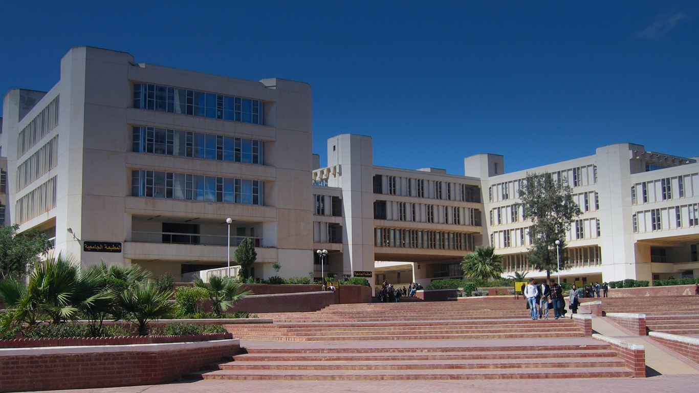 مختبرات البحث والتفكير في الجزائر: المشاكل والحلول